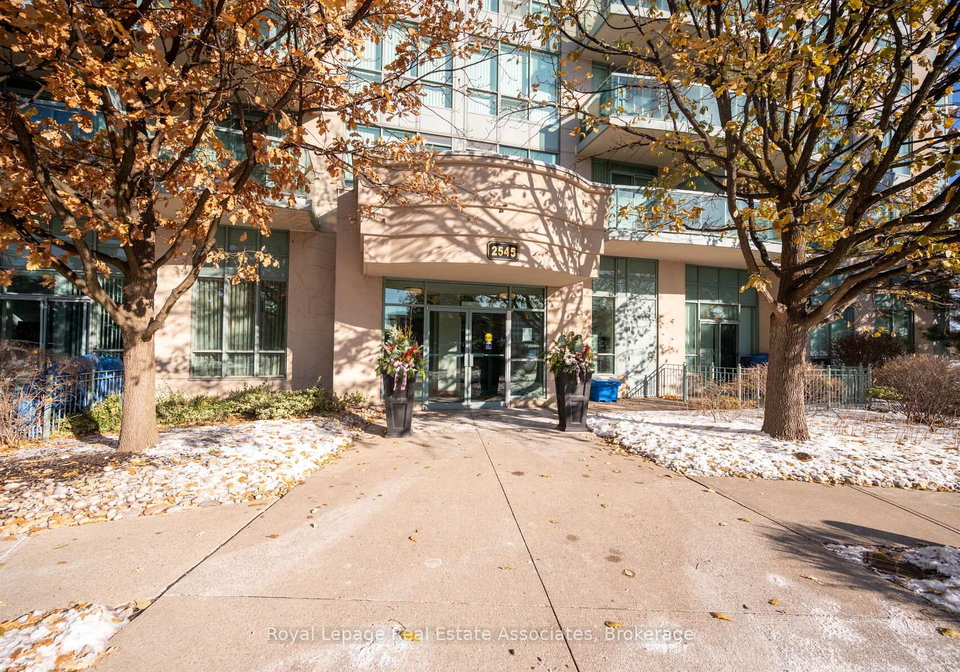 2545-erin-centre-boulevard-mississauga-ontario-w12629940