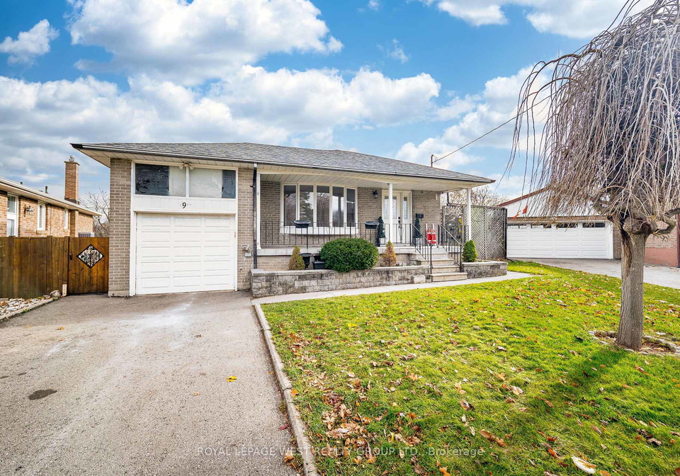 9-rosefair-crescent-etobicoke-ontario-w12630320