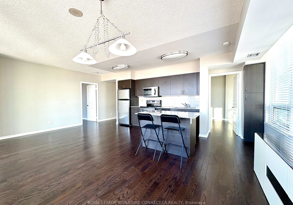 2230-lake-shore-boulevard-w-etobicoke-ontario-w12630344