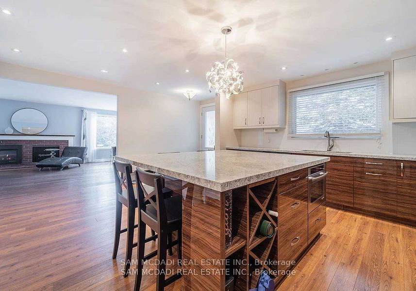 1730-sunningdale-bend-mississauga-ontario-w12630412