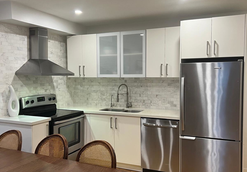 203-fern-avenue-toronto-ontario-w12630708