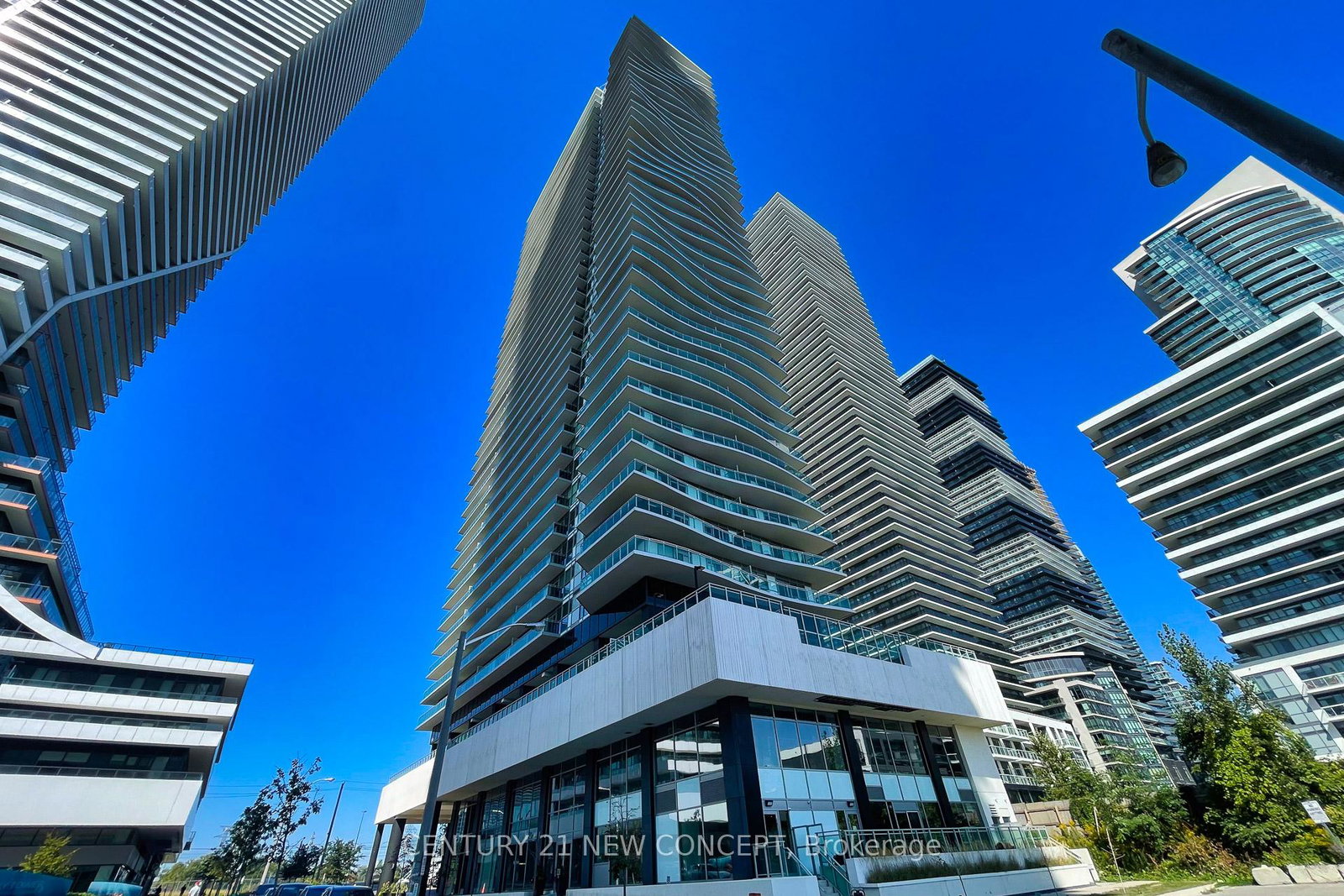 33-shore-breeze-drive-etobicoke-ontario-w12630754