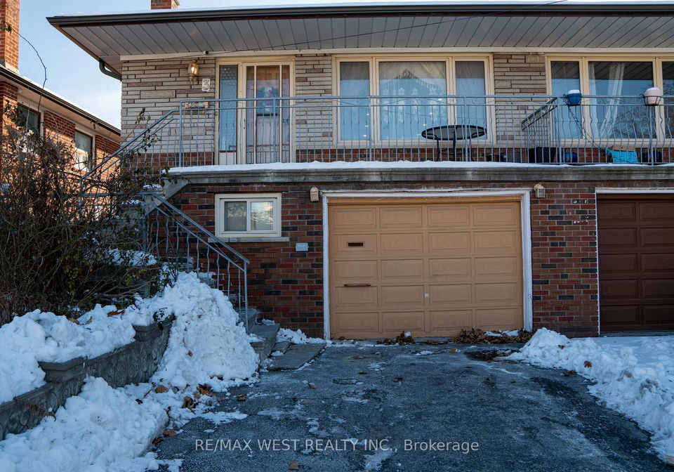 3-lakeland-drive-etobicoke-ontario-w12630998