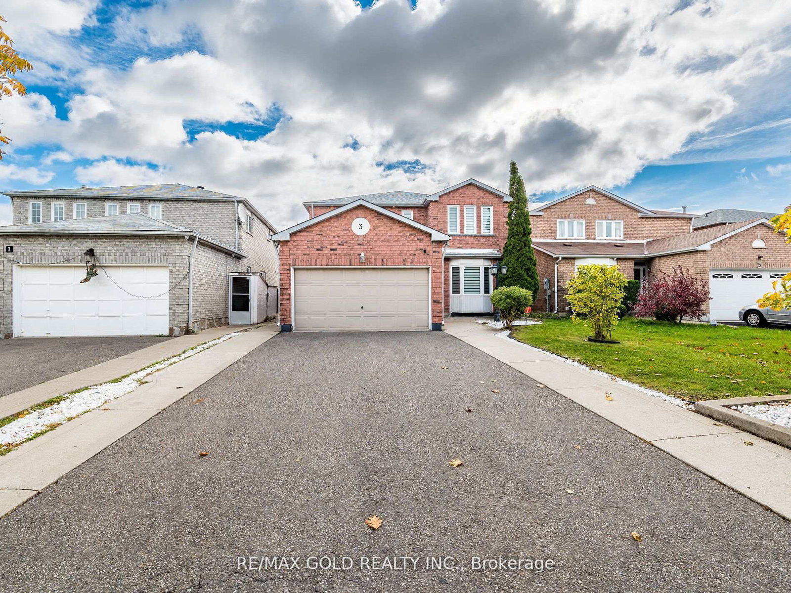3-hawkway-court-brampton-ontario-w12631010