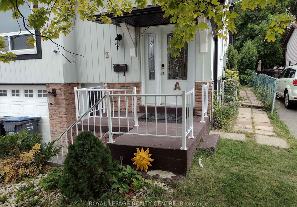 3-salisbury-circle-brampton-ontario-w12631190