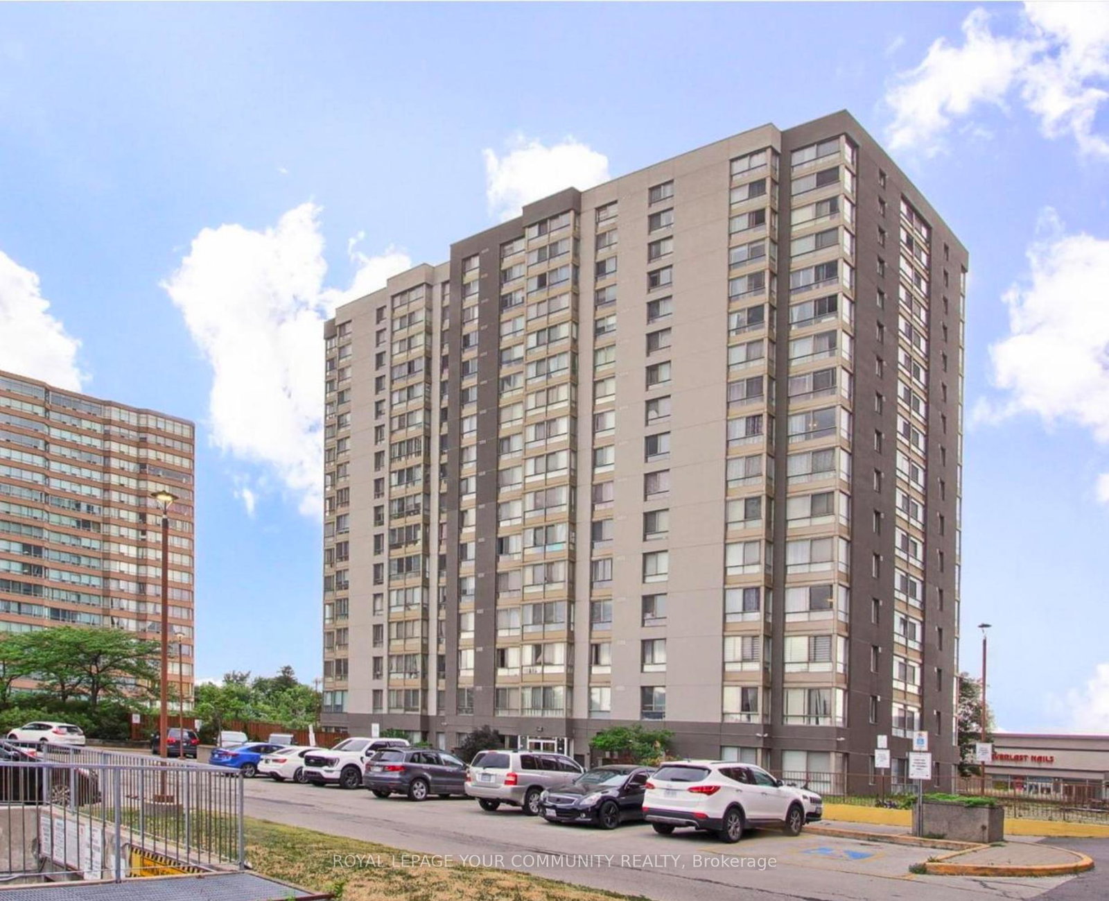 2470-eglinton-avenue-w-north-york-ontario-w12631306