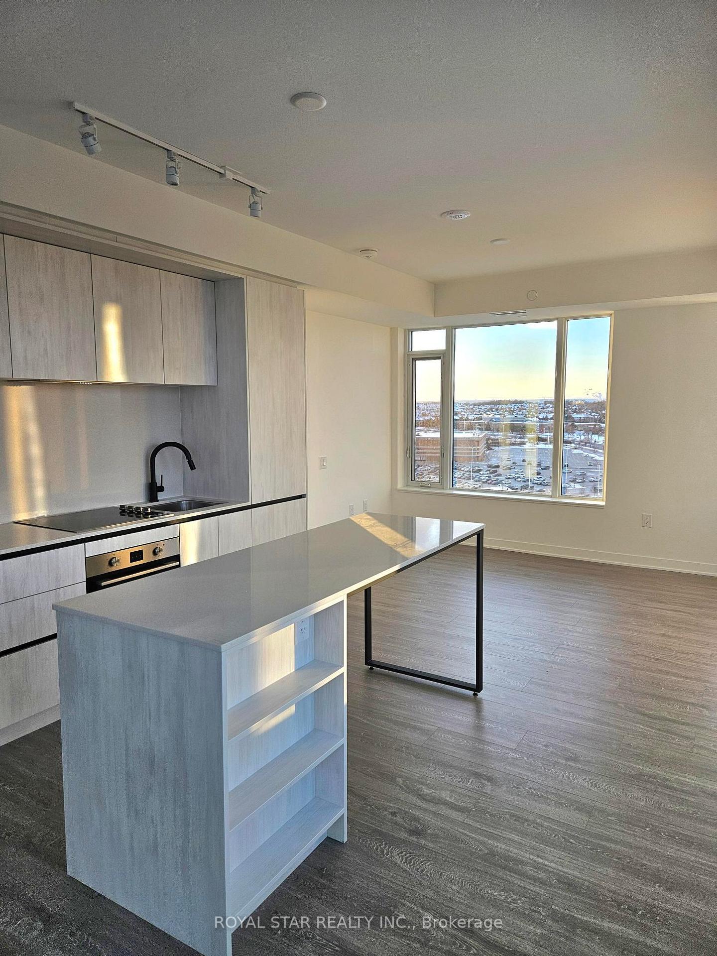2495-eglinton-avenue-w-mississauga-ontario-w12631764