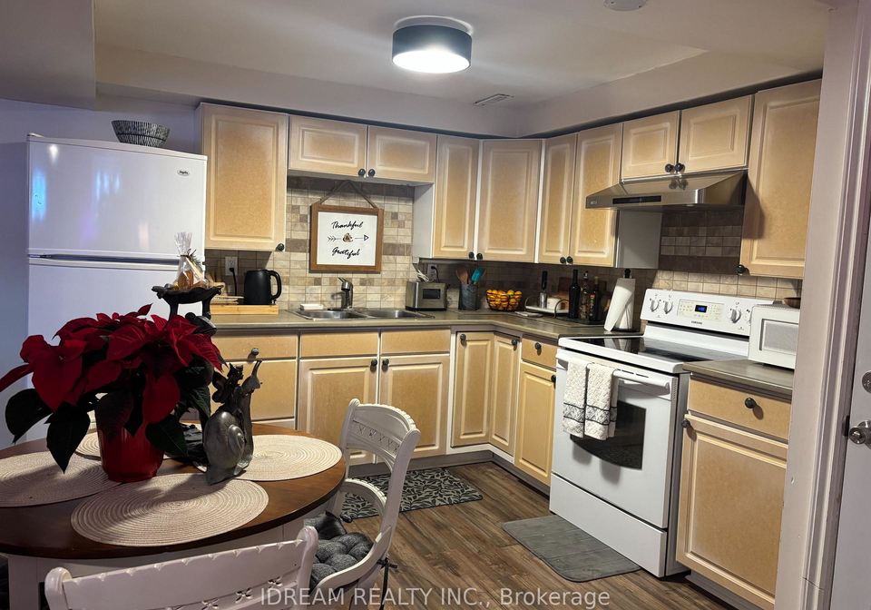 94-townline-orangeville-ontario-w12631774