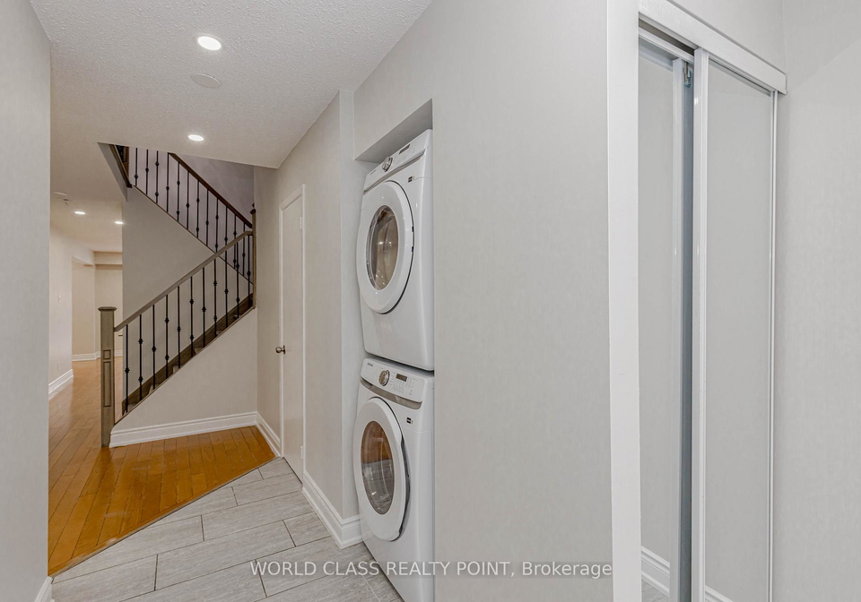 4-dafoe-crescent-brampton-ontario-w12632522