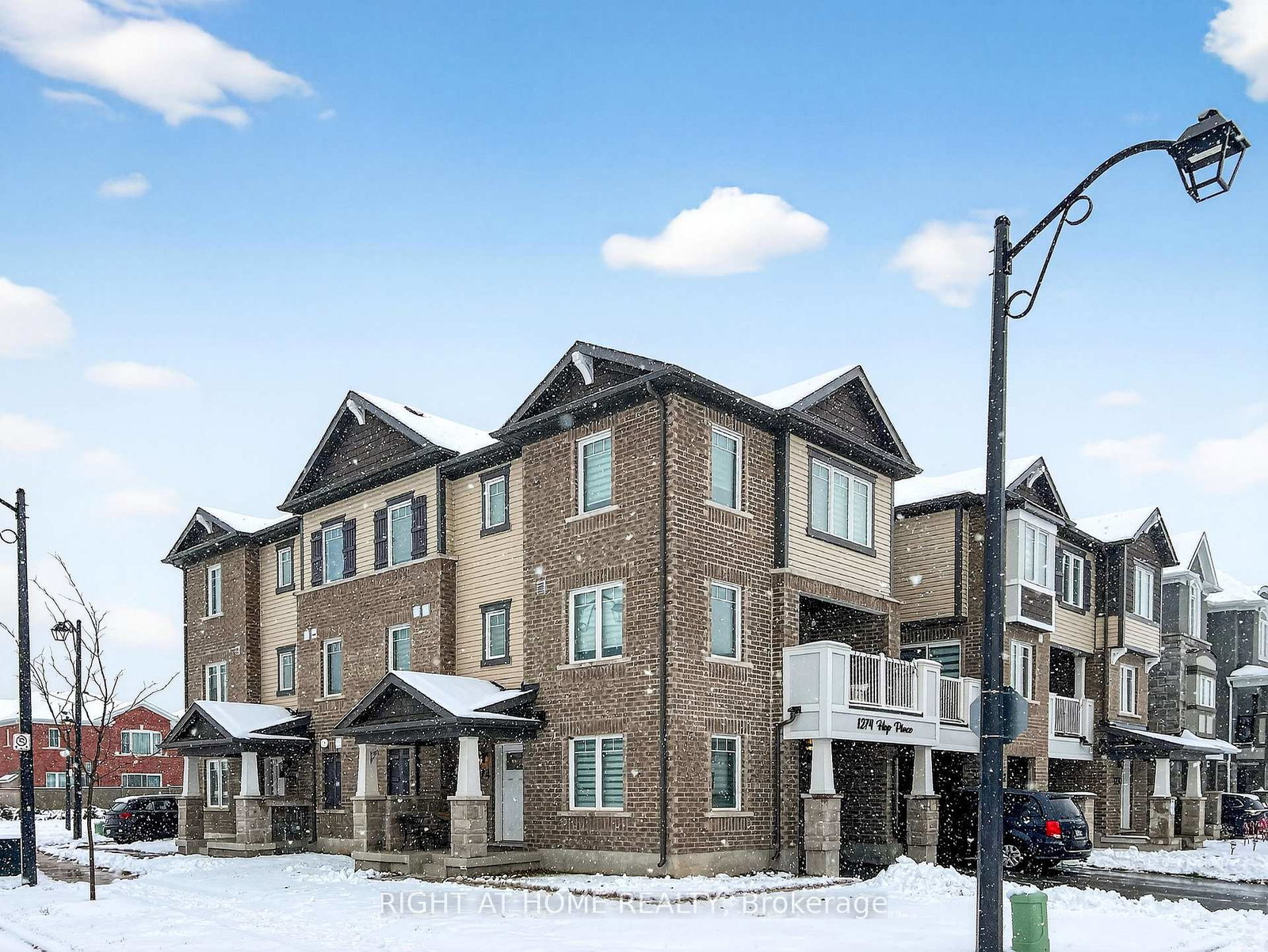 1274-hop-place-milton-ontario-w12632526