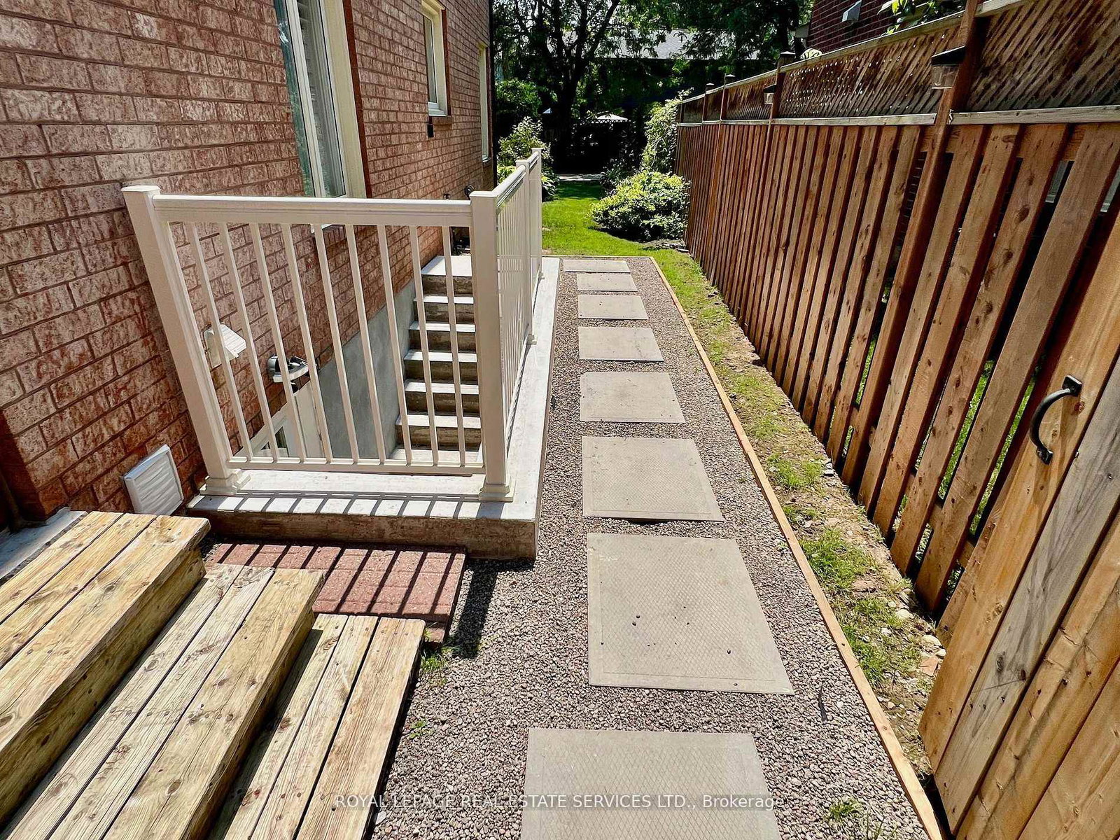 1450-greenbriar-drive-oakville-ontario-w12632780