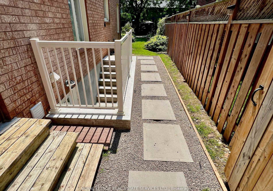 1450-greenbriar-drive-oakville-ontario-w12632780