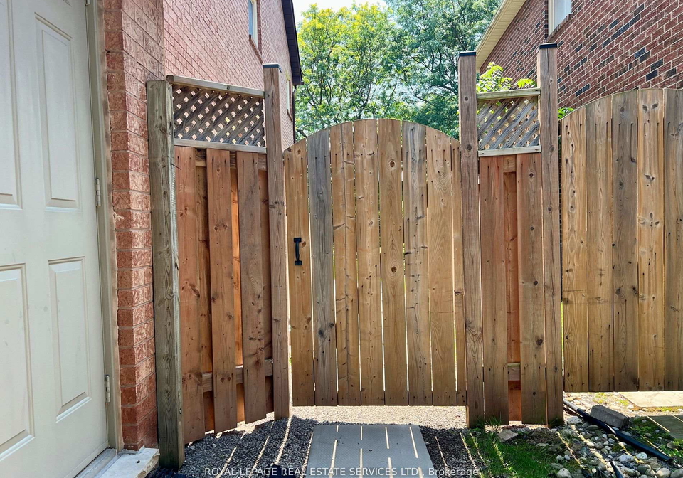 1450-greenbriar-drive-oakville-ontario-w12632780