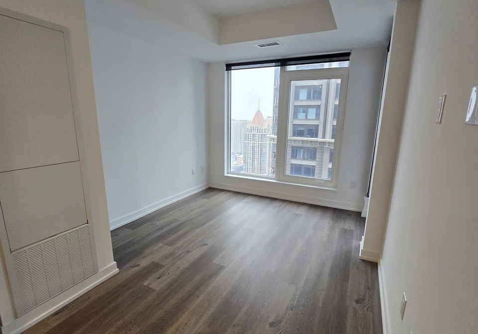 395-square-one-drive-mississauga-ontario-w12633026