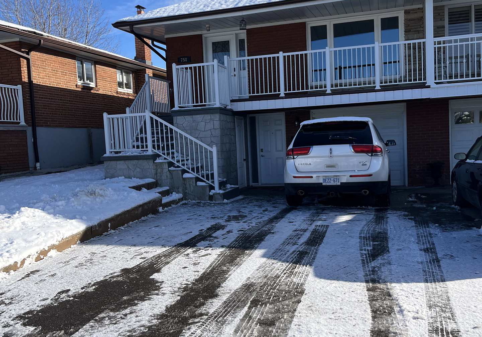 758-greenore-road-w-mississauga-ontario-w12633040