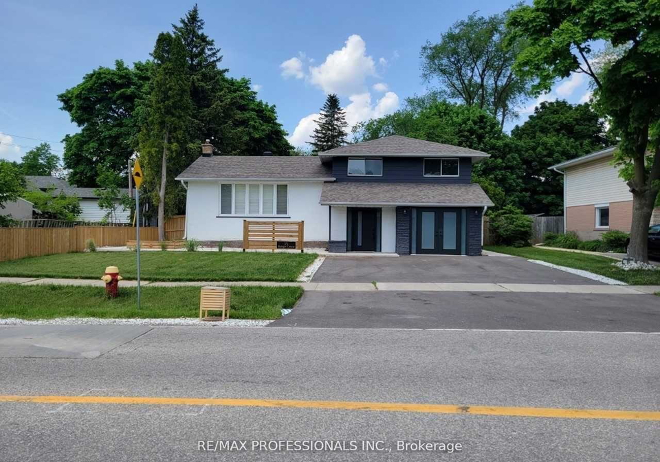 15-ridge-drive-oakville-ontario-w12633120