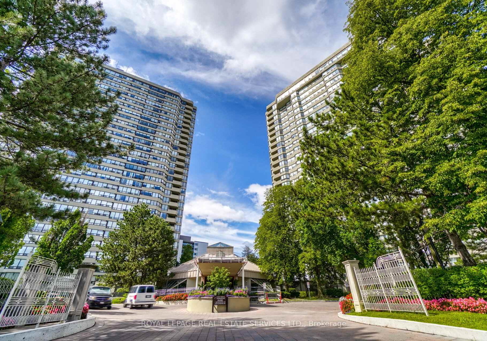 1300-islington-avenue-etobicoke-ontario-w12633850