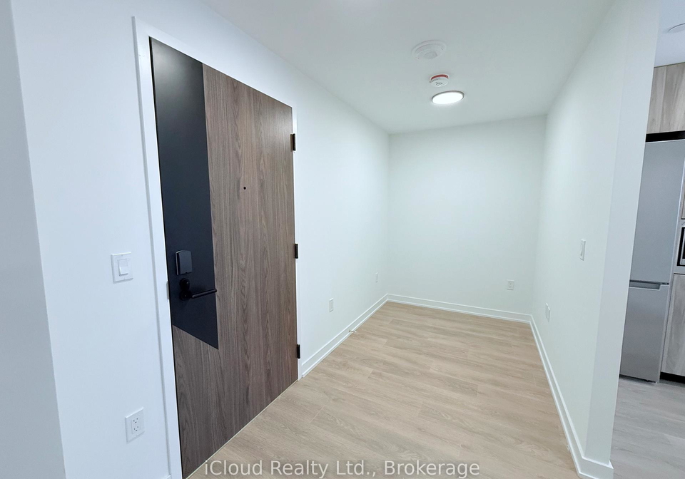 1037-the-queensway-etobicoke-ontario-w12634034