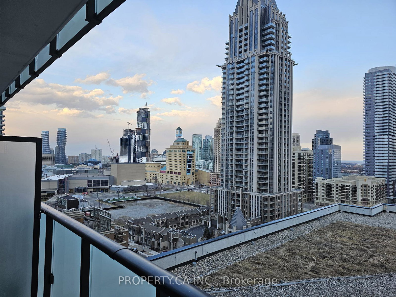 430-square-one-drive-e-mississauga-ontario-w12634046