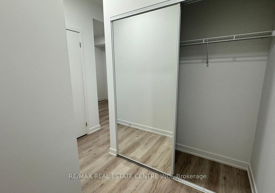 395-square-one-drive-mississauga-ontario-w12634684