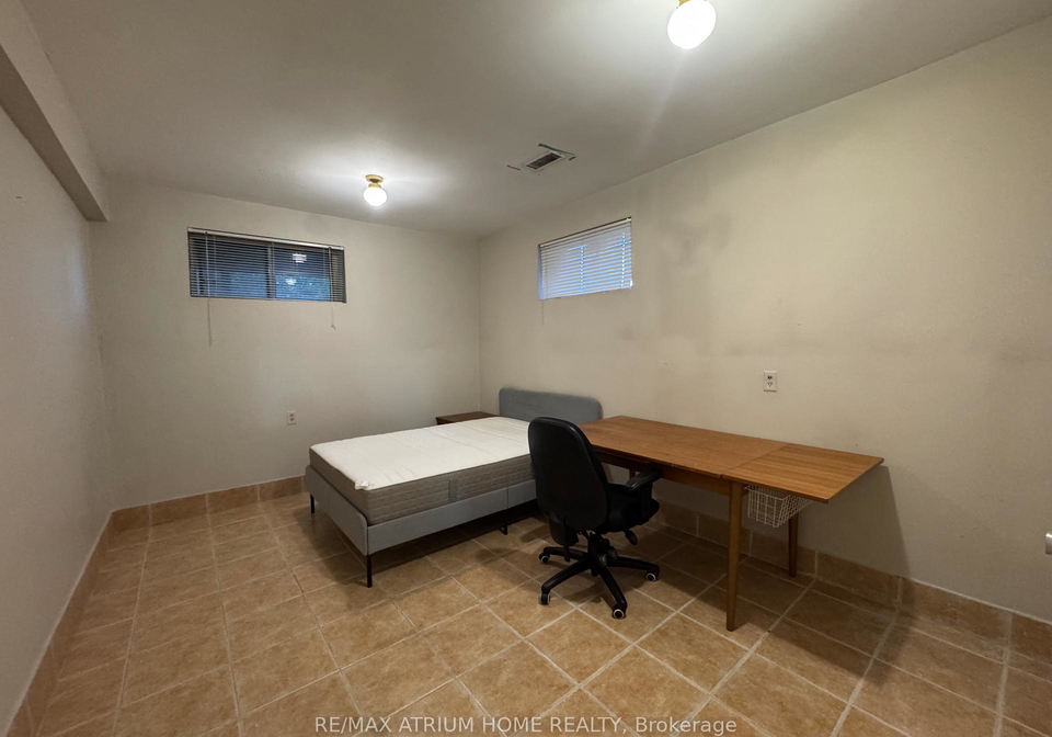 42-cumberland-drive-mississauga-ontario-w12635108