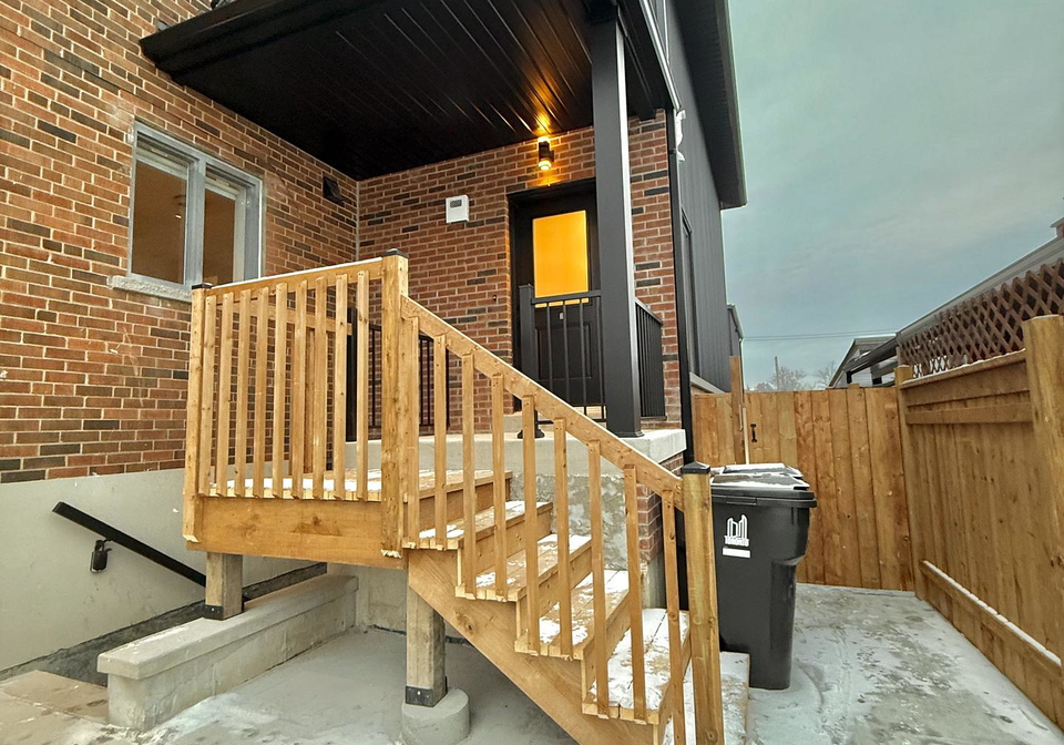 19-arrowsmith-avenue-north-york-ontario-w12635696