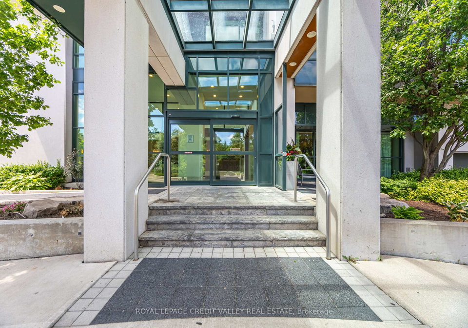 100-john-street-brampton-ontario-w12635798