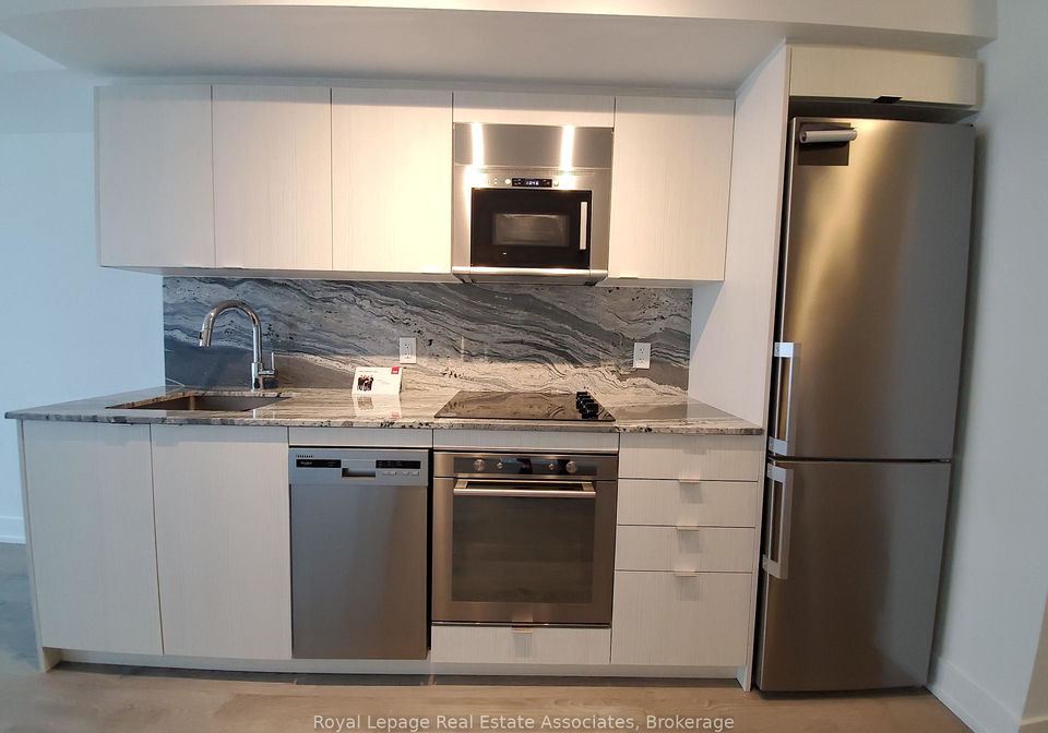 5-mabelle-avenue-etobicoke-ontario-w12635934