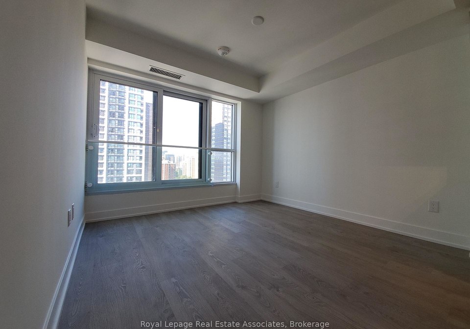 5-mabelle-avenue-etobicoke-ontario-w12635934