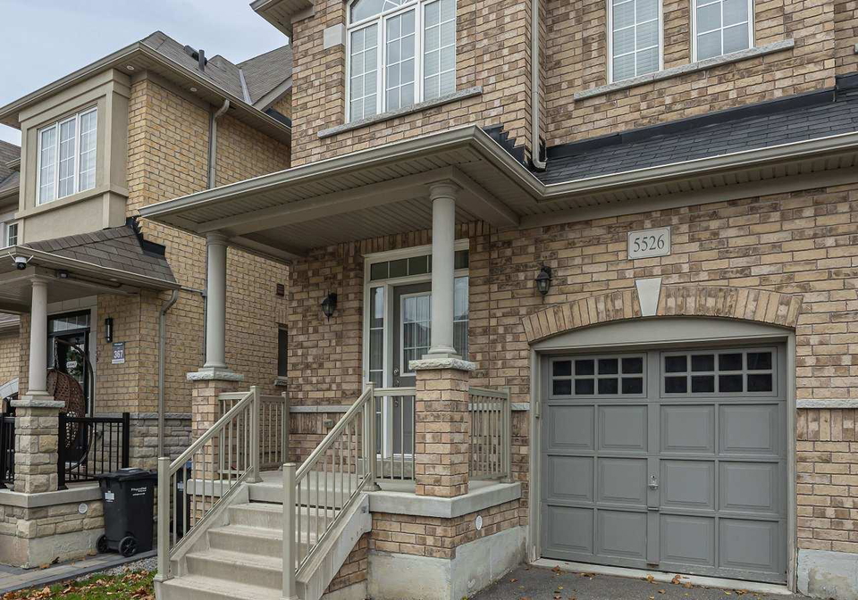 5526-meadowcrest-avenue-mississauga-ontario-w12636000