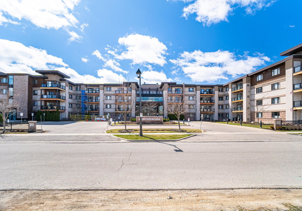 128-garden-drive-oakville-ontario-w12636030