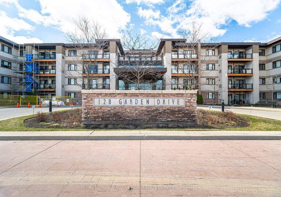 128-garden-drive-oakville-ontario-w12636030