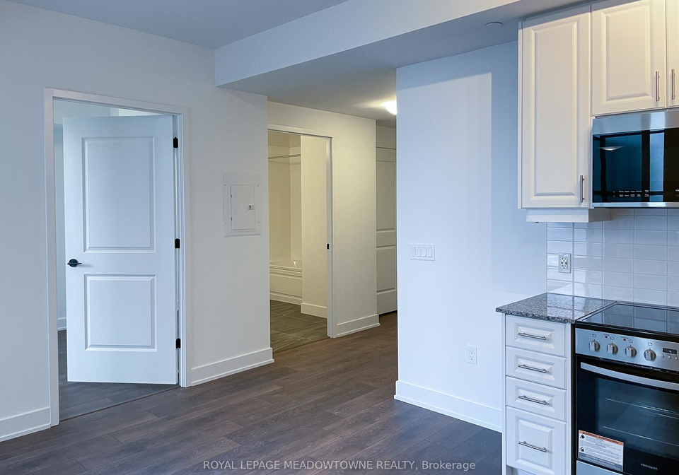 2343-khalsa-gate-oakville-ontario-w12636690