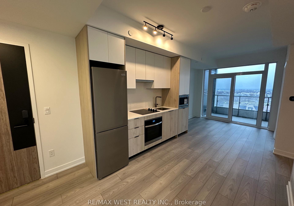 1007-the-queensway-avenue-etobicoke-ontario-w12636986