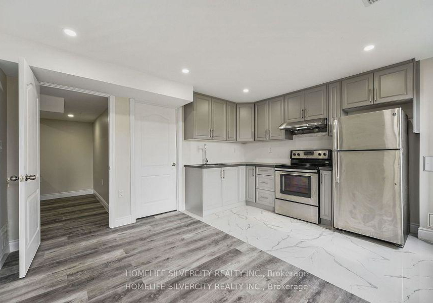 18-tysonville-circle-brampton-ontario-w12637016