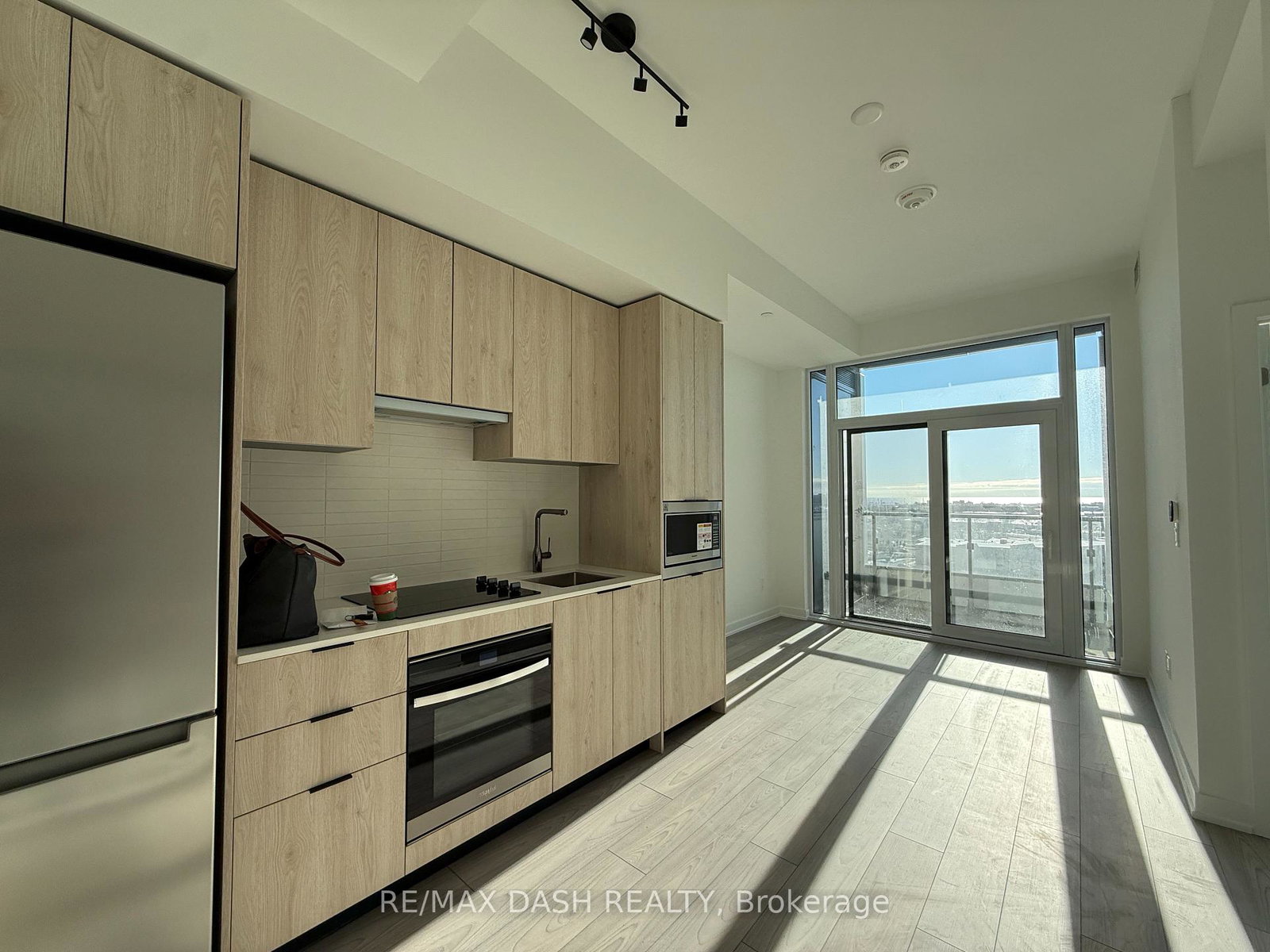 1007-the-queensway-etobicoke-ontario-w12637066