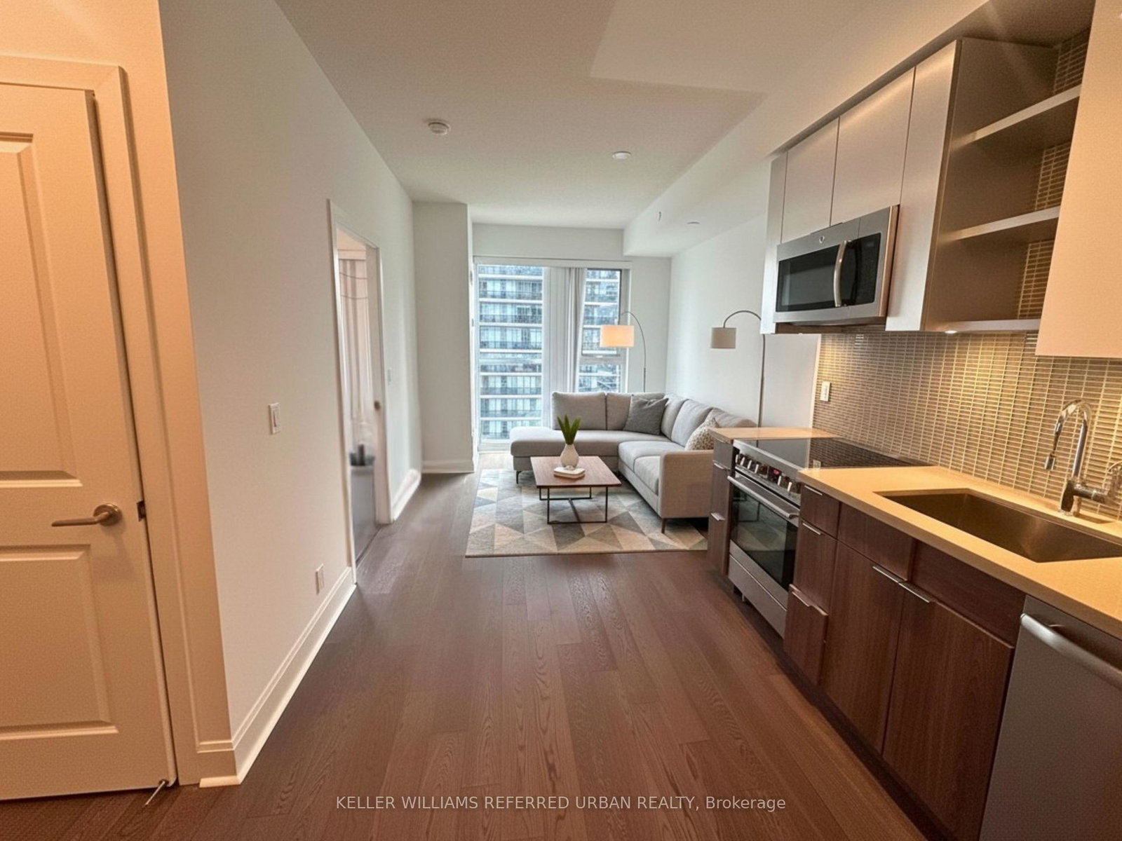 33-shore-breeze-drive-etobicoke-ontario-w12637206