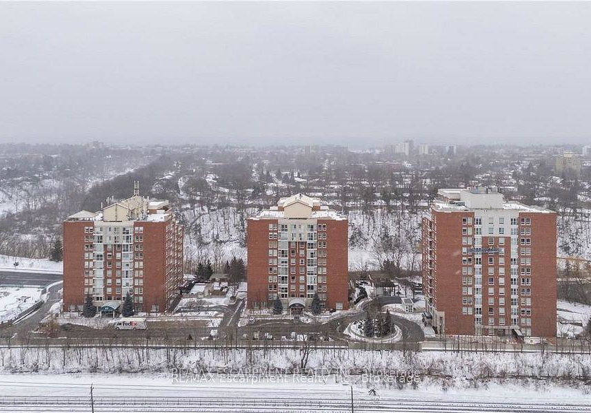 60-old-mill-road-oakville-ontario-w12637570