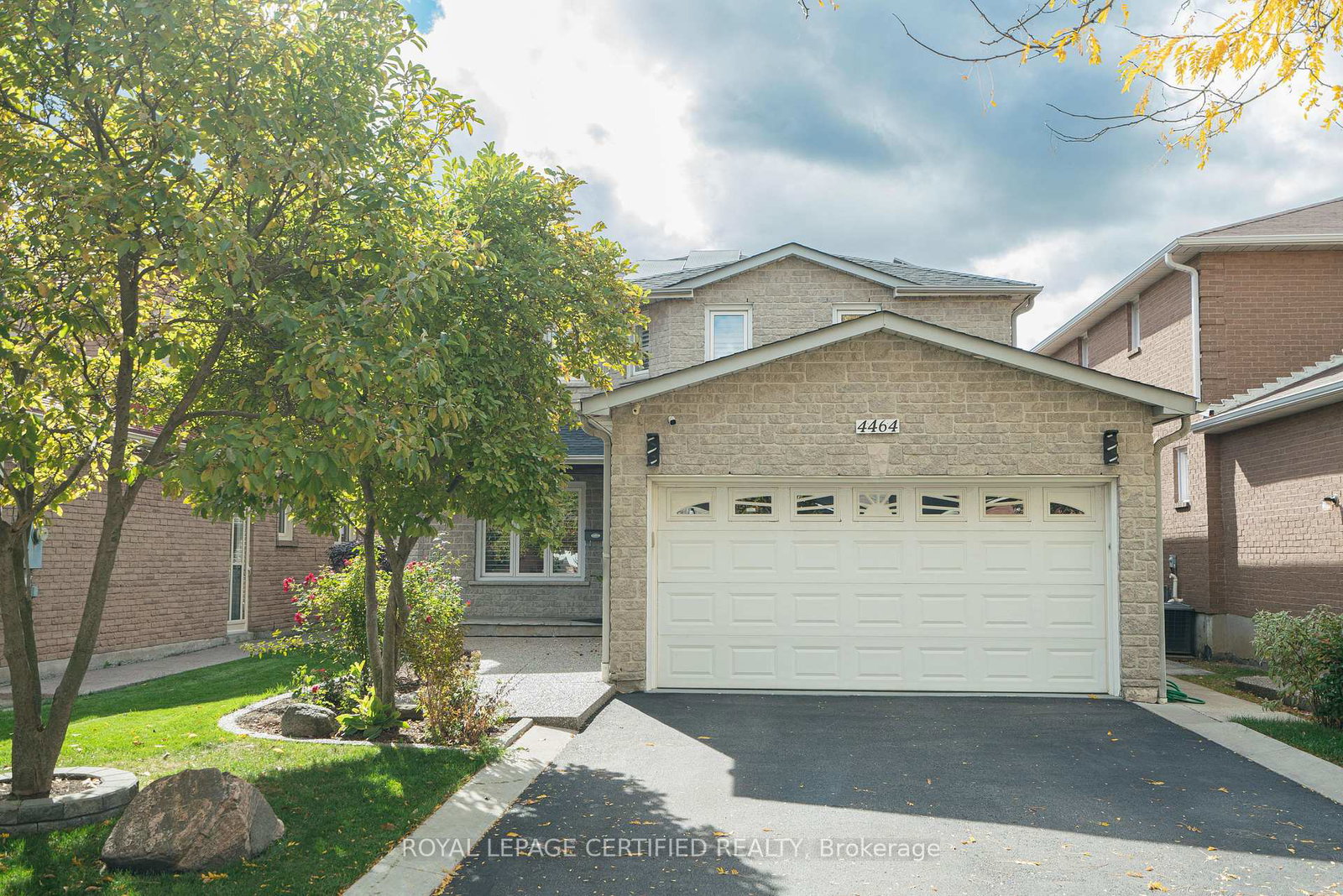 4464-weymouth-commons-crescent-mississauga-ontario-w12638128
