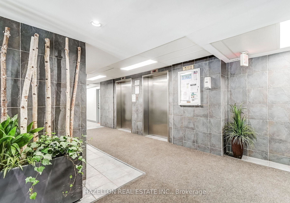 806-lansdowne-avenue-toronto-ontario-w12638322