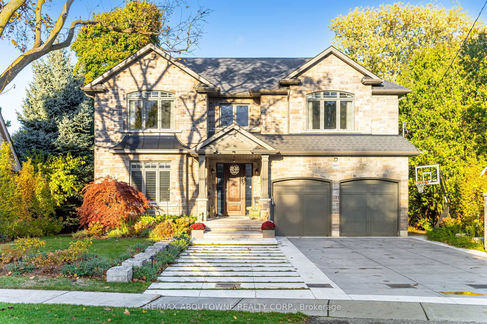 1271-mineola-gardens-mississauga-ontario-w12639148