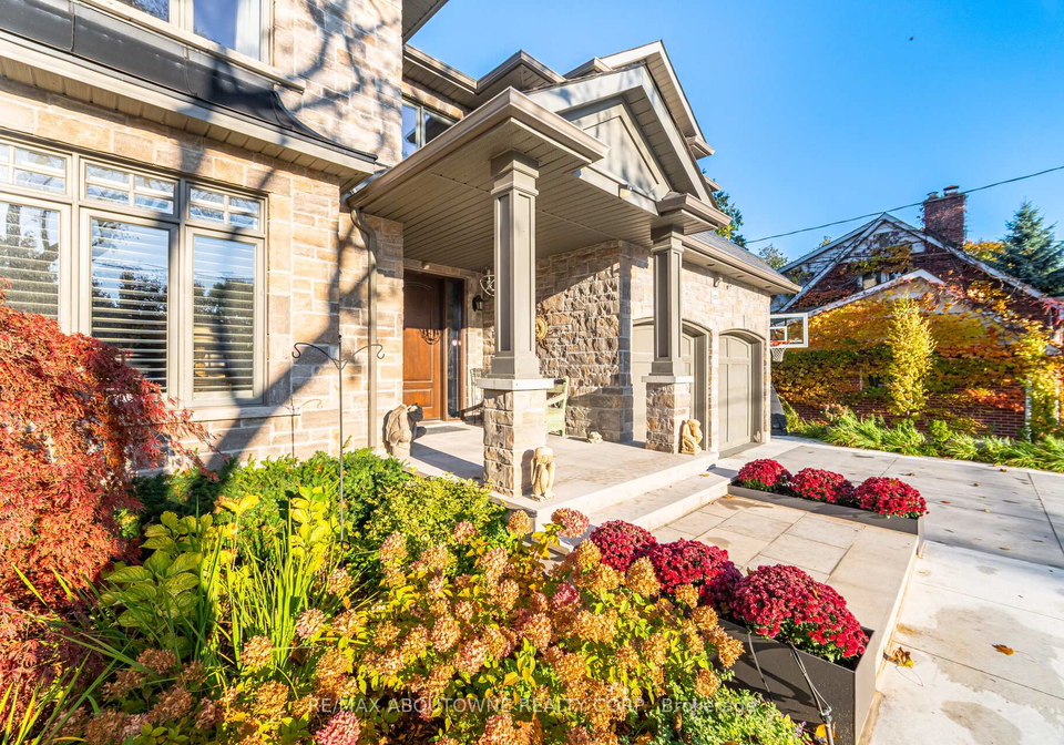 1271-mineola-gardens-mississauga-ontario-w12639148