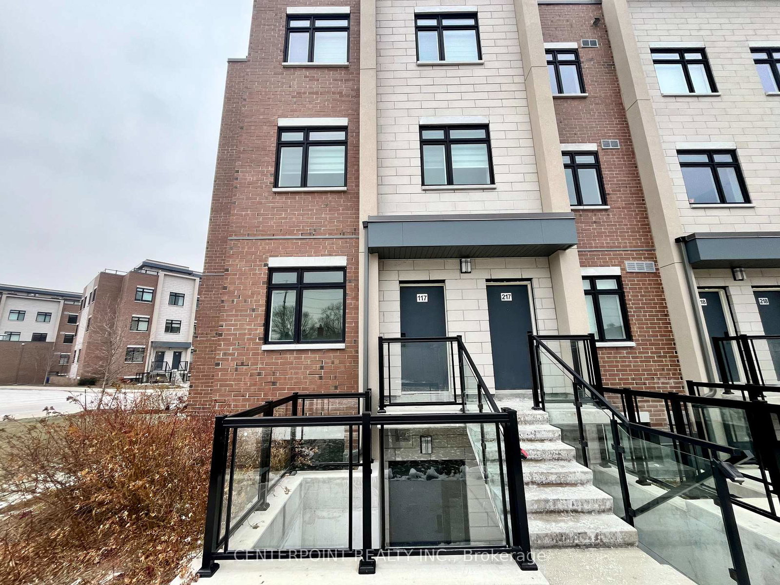1070-douglas-mccurdy-common-mississauga-ontario-w12639218