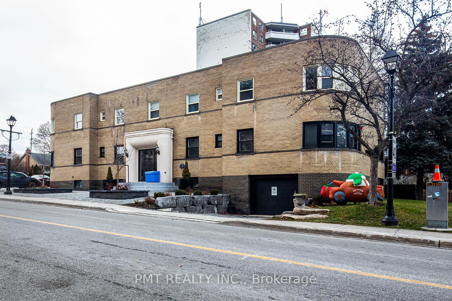 8-wellington-street-w-brampton-ontario-w12639298