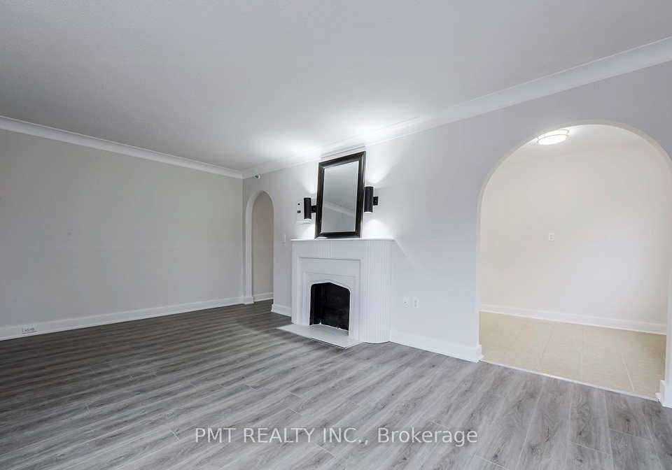 8-wellington-street-w-brampton-ontario-w12639298