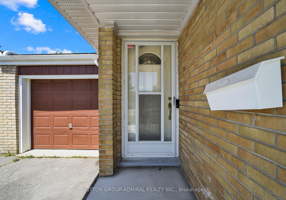 38-frankton-crescent-york-ontario-w12639634