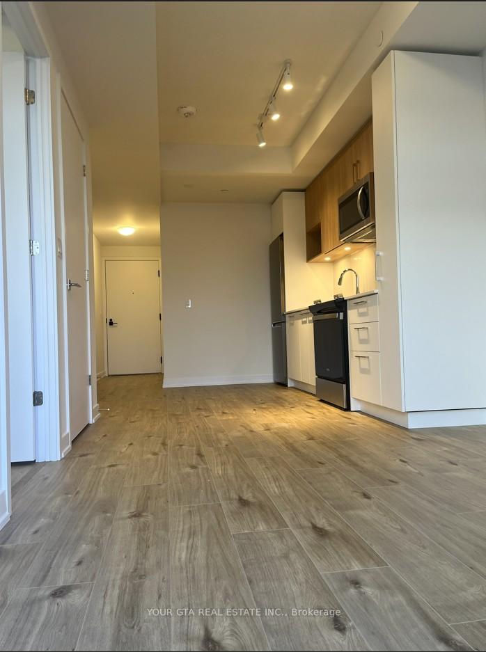 500-plains-road-e-burlington-ontario-w12639838