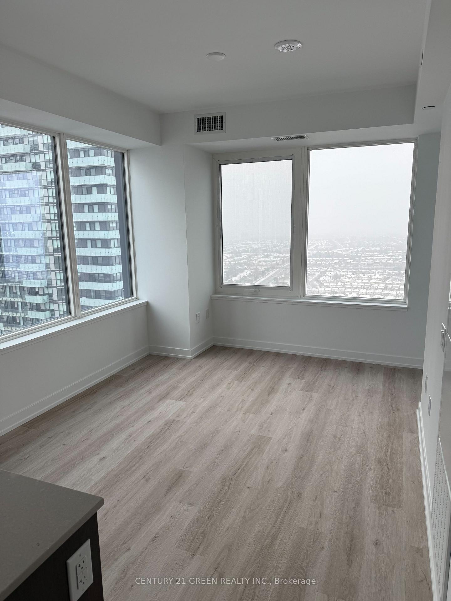 395-square-one-drive-mississauga-ontario-w12639924
