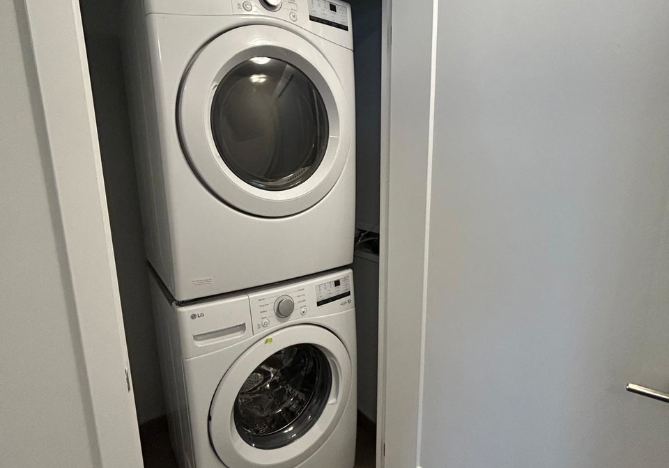 430-square-one-drive-mississauga-ontario-w12640608