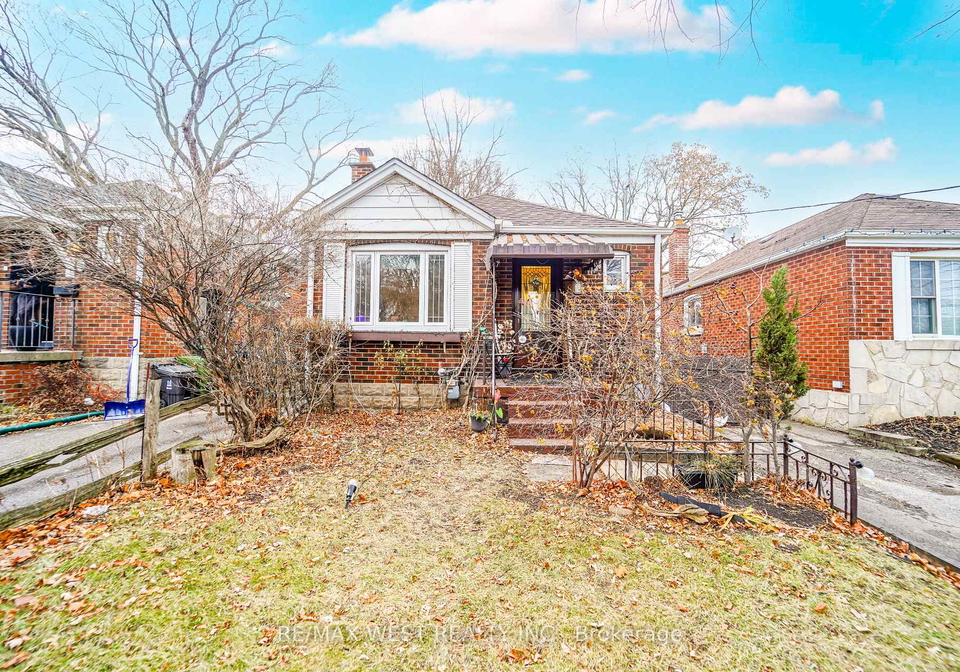 8-struthers-street-etobicoke-ontario-w12640972